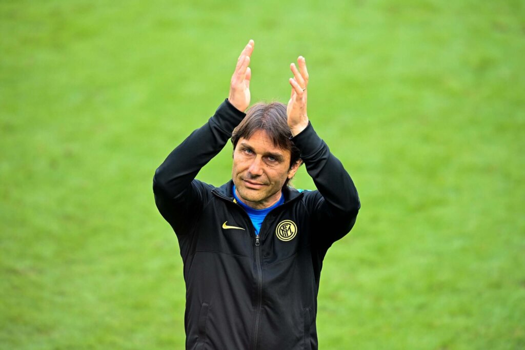 Antonio Conte manager de Tottenham