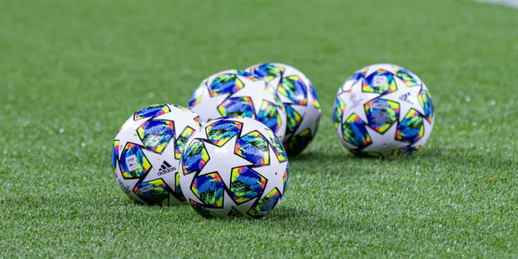 Les ballons de football pour la Ligue des Champion